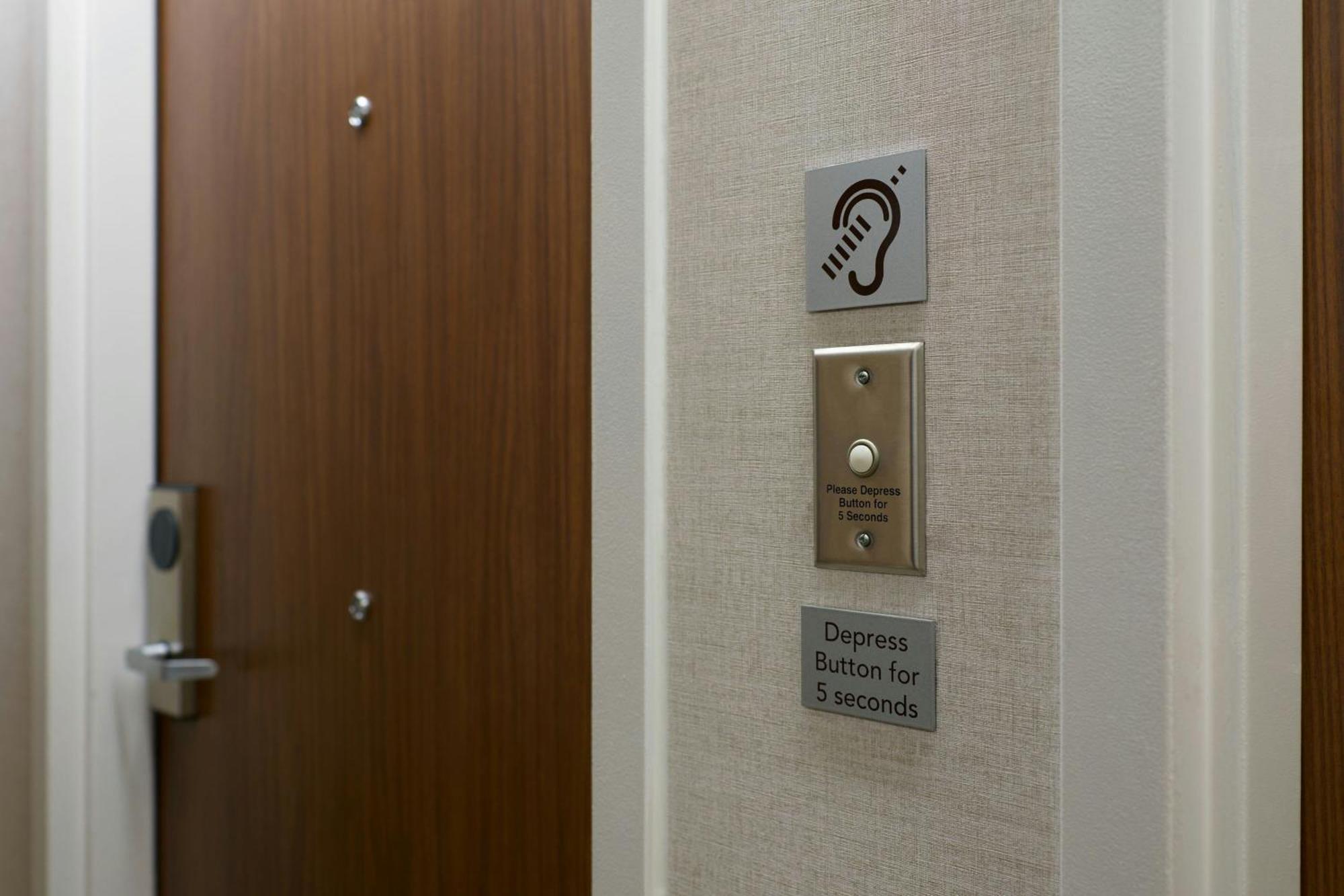 Courtyard By Marriott Los Angeles Pasadena Old Town Exterior foto