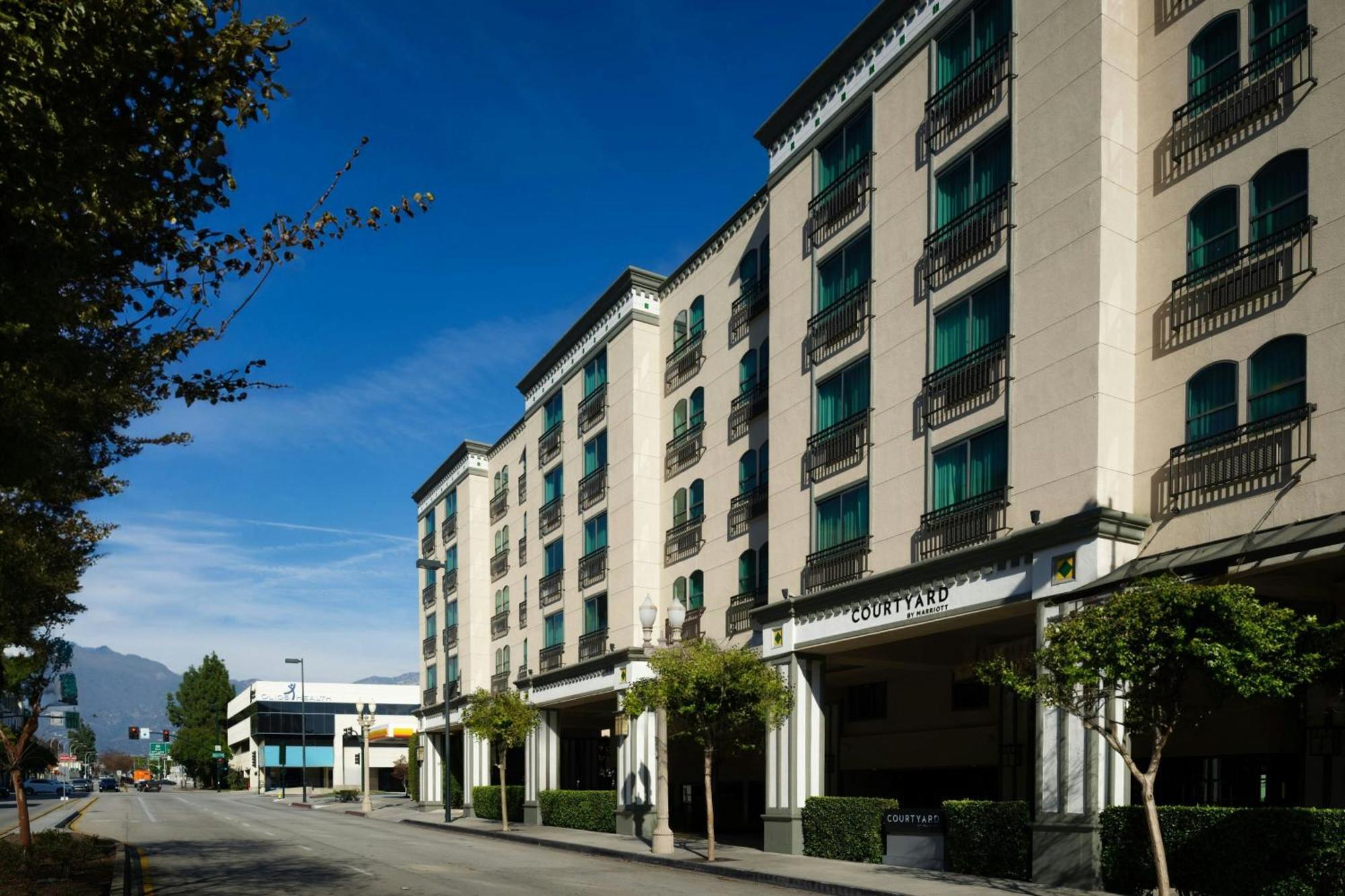 Courtyard By Marriott Los Angeles Pasadena Old Town Exterior foto