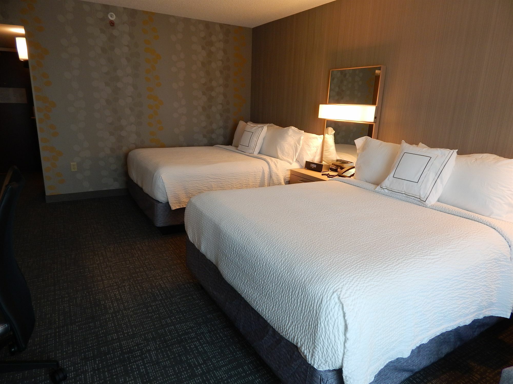 Courtyard By Marriott Los Angeles Pasadena Old Town Exterior foto