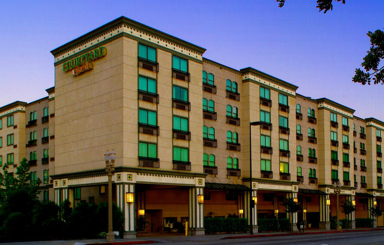 Courtyard By Marriott Los Angeles Pasadena Old Town Exterior foto